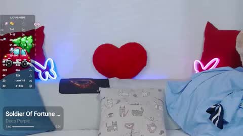 Snapshot of _lorik chatting on 01/14/25, 12:43   online show from 01/14/25, 12:43