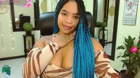 Hi guys I am Camila  online show from 10/21/25, 10:16