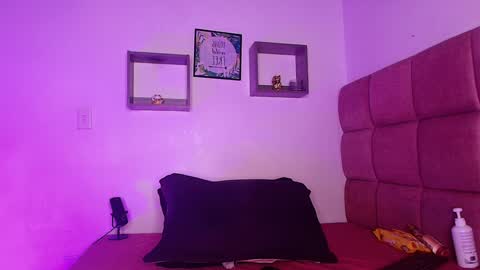 Lorrayne online show from 01/20/25, 11:56