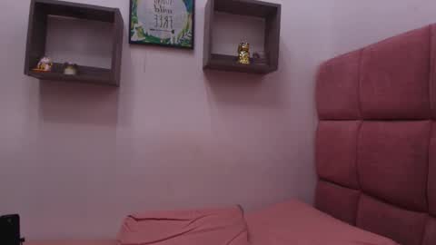 Lorrayne online show from 02/15/25, 11:50