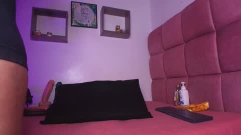 Lorrayne online show from 02/21/25, 11:55