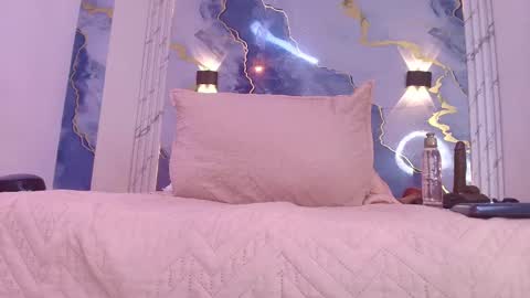 Lorrayne online show from 09/30/25, 12:32