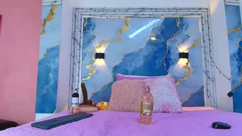 Lorrayne online show from 01/16/26, 12:09