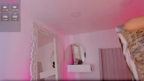 Snapshot of _lovelymia_ chatting on 05/13/26, 03:15 Mia online show from 05/13/26, 03:15