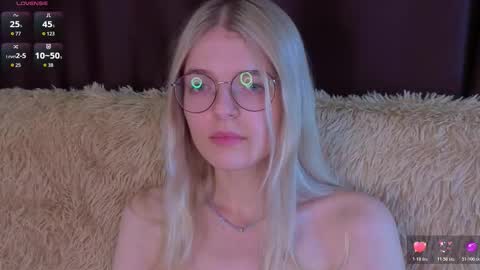 Monica online show from 11/12/25, 07:24