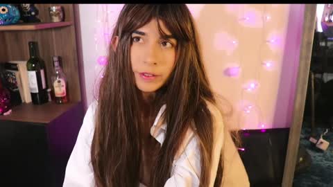 Snapshot of _lucy_white_ chatting on 12/09/24, 02:02 Lucy online show from 12/09/24, 02:02