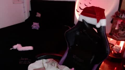 Queen.  Help me reach 100 thumbs up  online show from 12/07/24, 11:12