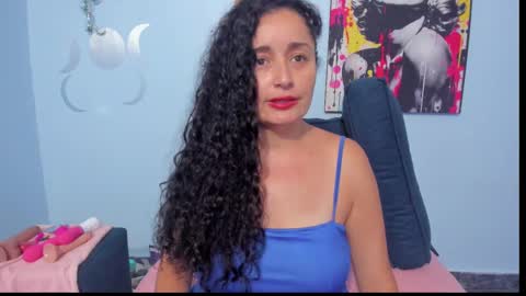  luna  sweet  online show from 10/04/25, 10:52