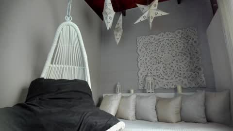  Luna  online show from 02/02/25, 02:34