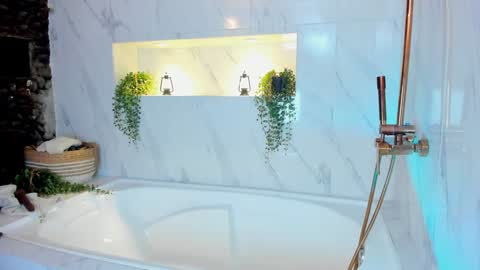  Luna  online show from 02/04/25, 06:38