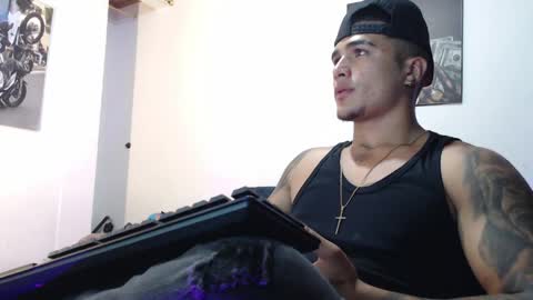 Snapshot of _luxury_23 chatting on 04/11/26, 06:18 STIVEN online show from 04/11/26, 06:18