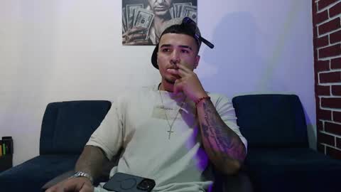 Snapshot of _luxury_23 chatting on 05/14/26, 02:35 STIVEN online show from 05/14/26, 02:35