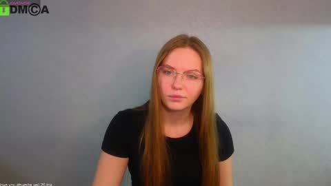 Snapshot of _lysafeta_ chatting on 02/01/25, 08:18 Welcome guys  Pleasure to see you all here  My name is Lysafeta and MichaelaTip menu is active Private is open  online show from 02/01/25, 08:18