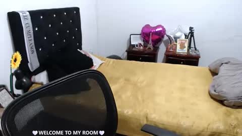 QUEEN online show from 02/22/26, 01:51