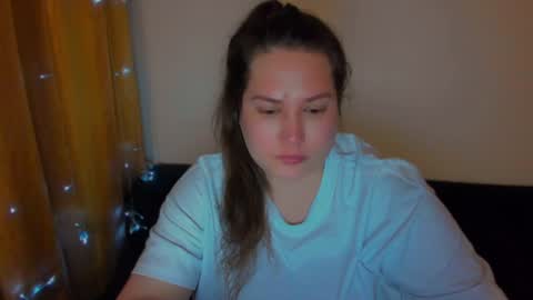 Snapshot of _madalexa_ chatting on 12/19/24, 10:10 Alexa online show from 12/19/24, 10:10