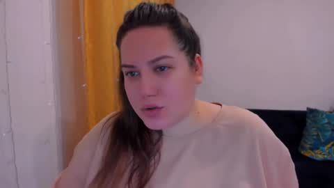 Snapshot of _madalexa_ chatting on 02/13/25, 03:35 Alexa online show from 02/13/25, 03:35