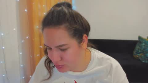 Snapshot of _madalexa_ chatting on 09/15/25, 05:46 Alexa online show from 09/15/25, 05:46