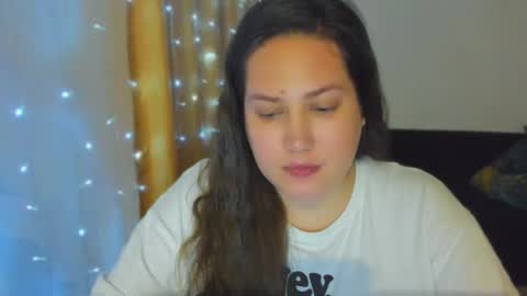 Snapshot of _madalexa_ chatting on 10/21/25, 09:59 Alexa online show from 10/21/25, 09:59