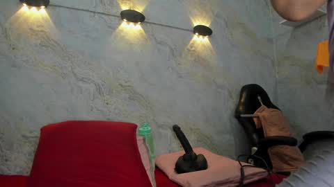 Maddy online show from 01/18/25, 11:54