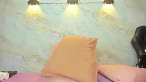 Maddy online show from 03/04/25, 12:01