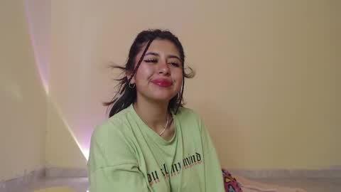 Maia online show from 02/20/25, 01:40