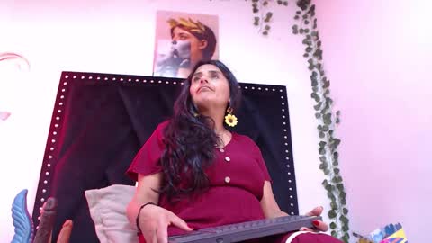 _marcela__ online show from 10/01/25, 12:33