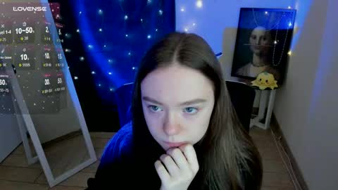 Snapshot of _margoqueen_ chatting on 04/25/26, 06:38 Margo online show from 04/25/26, 06:38