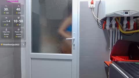  Mari  online show from 10/24/25, 04:42