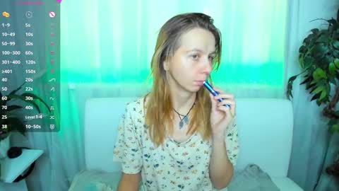 Scarlett online show from 09/28/25, 07:25