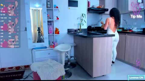 Maria Angel online show from 10/16/25, 06:53