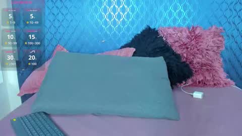 Snapshot of _maria_foxx_ chatting on 11/19/25, 08:09 Maria online show from 11/19/25, 08:09