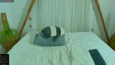 Mariana Fox online show from 04/09/26, 06:19