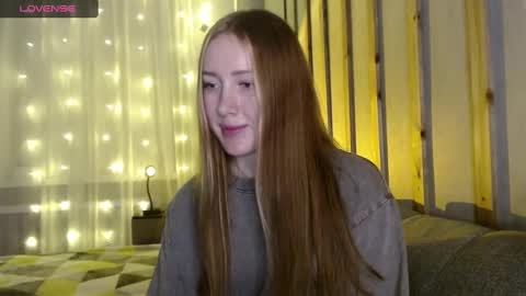 Snapshot of _marianne_ chatting on 12/28/24, 04:52 online show from 12/28/24, 04:52