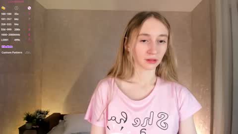 Snapshot of _marvelous_time_ chatting on 11/10/25, 05:50 Gwen online show from 11/10/25, 05:50