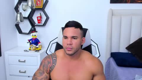 _matthew_santos_ online show from 01/17/25, 10:45