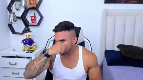 _matthew_santos_ online show from 01/21/25, 02:33