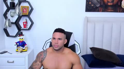 _matthew_santos_ online show from 01/25/25, 11:11