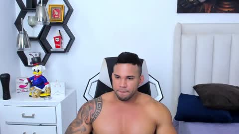 _matthew_santos_ online show from 02/12/25, 11:41