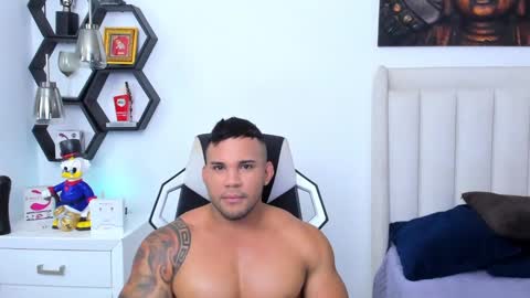 _matthew_santos_ online show from 02/19/25, 08:31