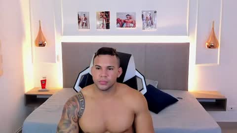 Snapshot of _matthew_santos_ chatting on 06/11/26, 02:53 _matthew_santos_ online show from 06/11/26, 02:53