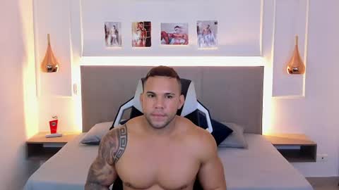 Snapshot of _matthew_santos_ chatting on 06/20/26, 01:30 _matthew_santos_ online show from 06/20/26, 01:30