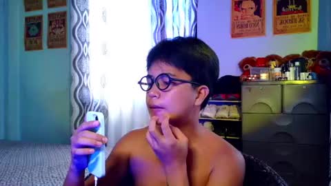 Snapshot of _maxurbate chatting on 06/11/26, 02:00 MAX Dont forget to follow online show from 06/11/26, 02:00
