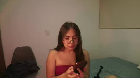 max and abby online show from 04/24/26, 01:41