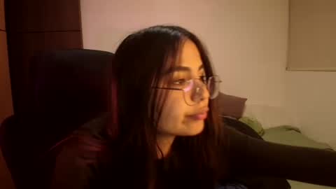 max and abby online show from 06/05/26, 01:01