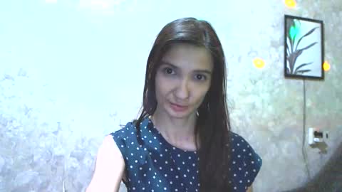 Snapshot of _me0w_me0w_ chatting on 01/12/25, 10:43 me0w me0w online show from 01/12/25, 10:43
