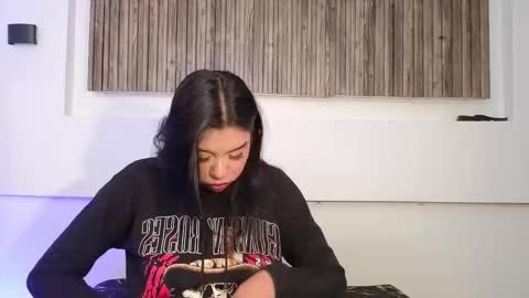 Snapshot of _meduusaa chatting on 10/07/25, 08:50 medusa online show from 10/07/25, 08:50