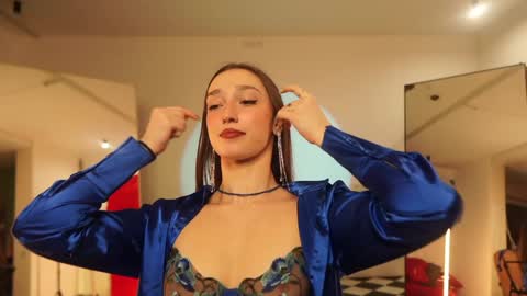 Snapshot of _meganmeow_ chatting on 01/23/25, 01:51 Saturday - start 2030-2130 GMT online show from 01/23/25, 01:51