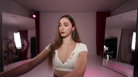Snapshot of _meganmeow_ chatting on 06/11/26, 07:23 Saturday - start 2030-2130 GMT online show from 06/11/26, 07:23