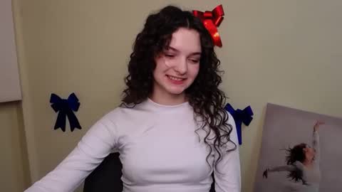 Susie online show from 03/05/25, 05:08