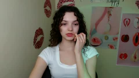 Susie online show from 03/11/25, 07:48